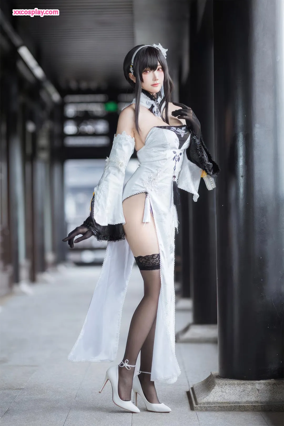 Gua Xi Jiang as Zhenhai in Elegant Cheongsam - Azur Lane